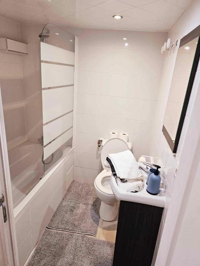 Neuf Le Guichet, Proche Des Ecoles Paris Saclay Apartment